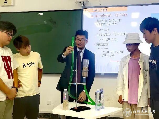 image11 2006年5月博士毕业于同济大学