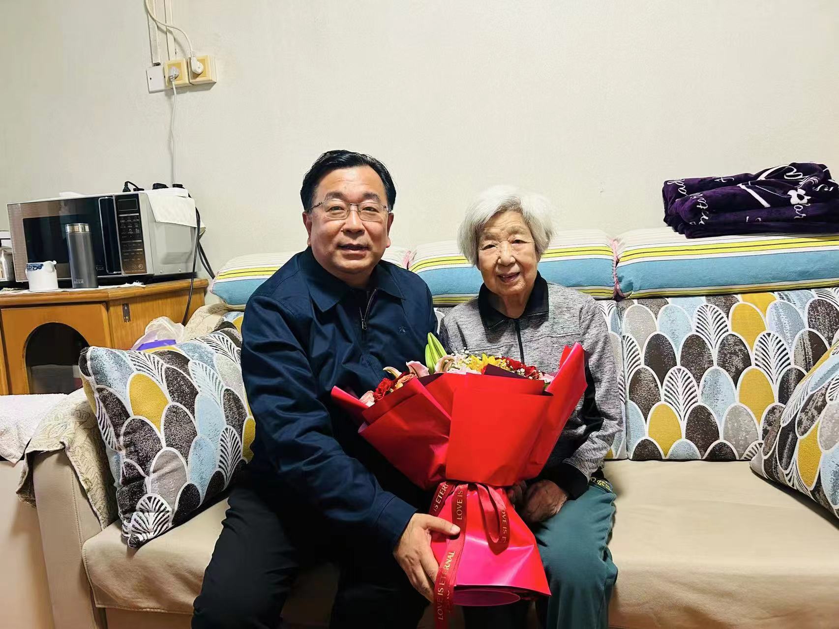 评价委员会一致认为该成果整体技术达到